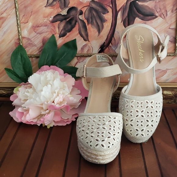 Skechers Shoes - Skechers platforms